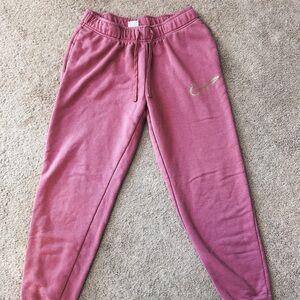 pink Nike sweatpants